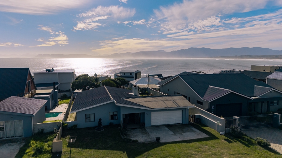 3 Bedroom Property for Sale in De Kelders Western Cape